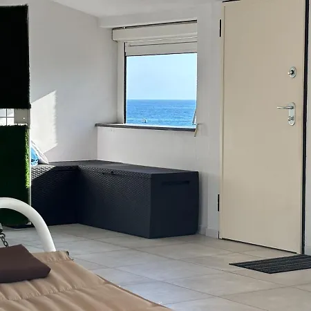 Huge Sea Terrace - Sunset Views - Terrazza Fronte Mare 2 Passi Dalla Apartman Bosa Marina